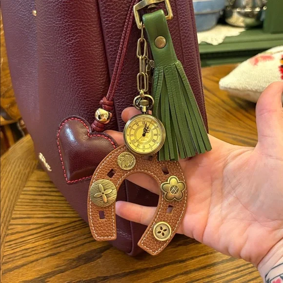 Coach Pebbled Large Hadley Bag - Picture 3 of 11